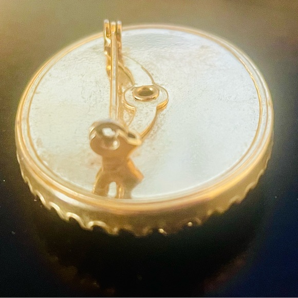 Vintage Rose Petit Embroidered Brooch - Picture 5 of 8